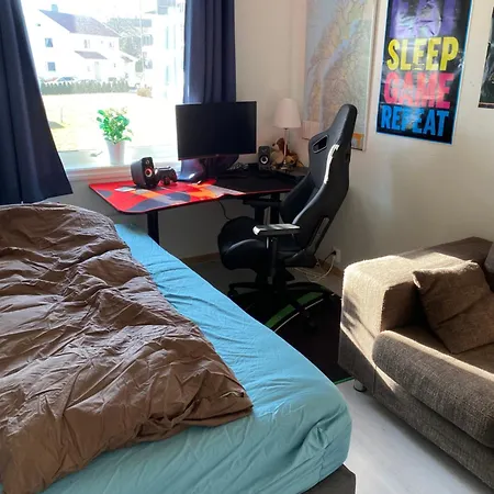 Flott 4-roms Pa Lund I شقة